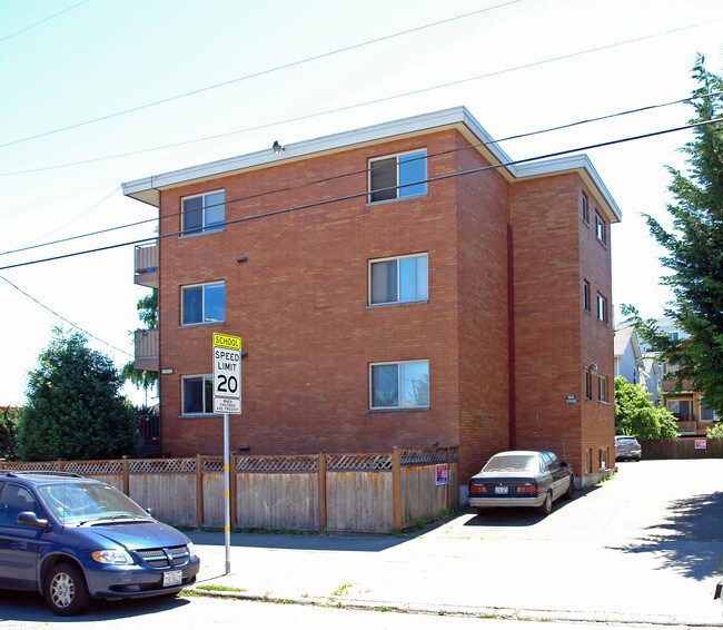 Ballard Brick Apartments in Seattle, WA - Building Photo - Building Photo