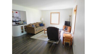 1934 River Park Ct, Unit 1934 in Wauwatosa, WI - Building Photo - Building Photo