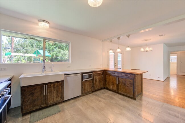 property at 4538 Warm Springs Rd