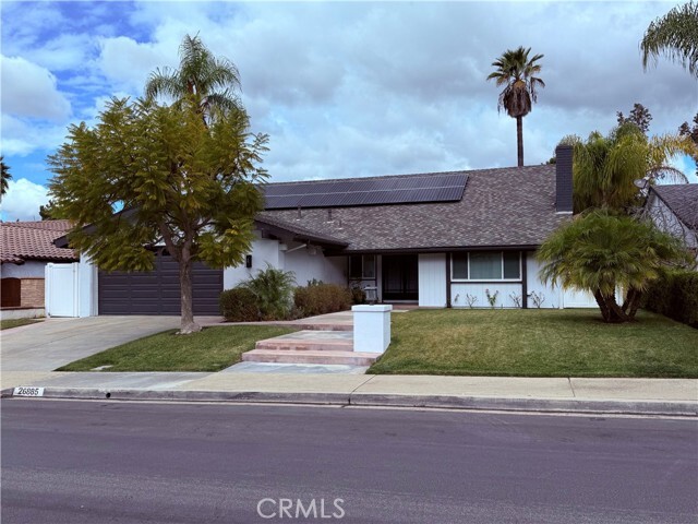 26885 La Sierra Dr in Mission Viejo, CA - Building Photo