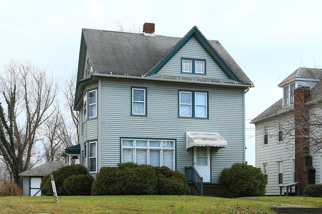 779 Main St in Conneaut, OH - Foto de edificio - Primary Photo