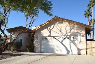 3640 Willow Bend Ct in Las Vegas, NV - Building Photo - Building Photo