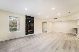 9070 Spring Mountain Rd, Unit 119 in Las Vegas, NV - Building Photo