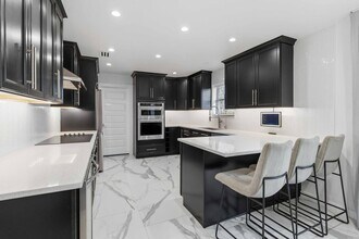 107 Oak Crest in Canyon Lake, TX - Building Photo - Building Photo