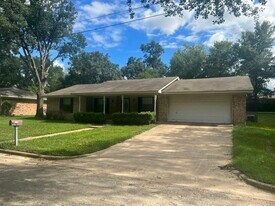 749 Ave B in Canton, TX - Building Photo