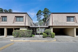 1372 Granada Ct in Newport News, VA - Building Photo - Building Photo