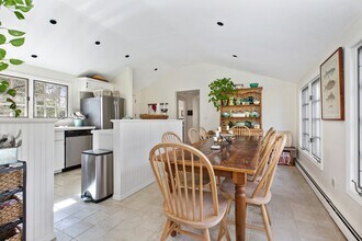 63 Norris Ln in Bridgehampton, NY - Building Photo - Building Photo