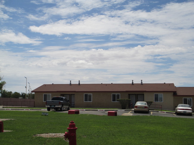 Rio Verde Apartments in Belen, NM - Building Photo - Building Photo