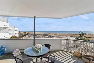 265 Dune Rd in Westhampton Beach, NY - Building Photo - Building Photo