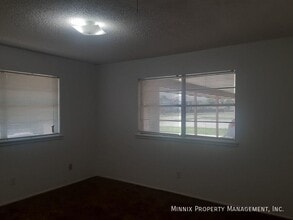 1411 Yonkers St in Plainview, TX - Building Photo - Building Photo