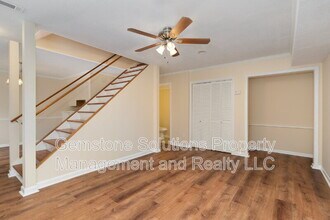 404 Granville Rd in Franklin, TN - Foto de edificio - Building Photo