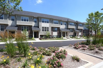 Deer Park Crossings in Deer Park, IL - Building Photo - Building Photo
