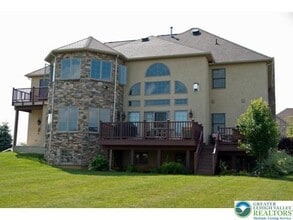 59 Carousel Ln in Easton, PA - Building Photo - Building Photo