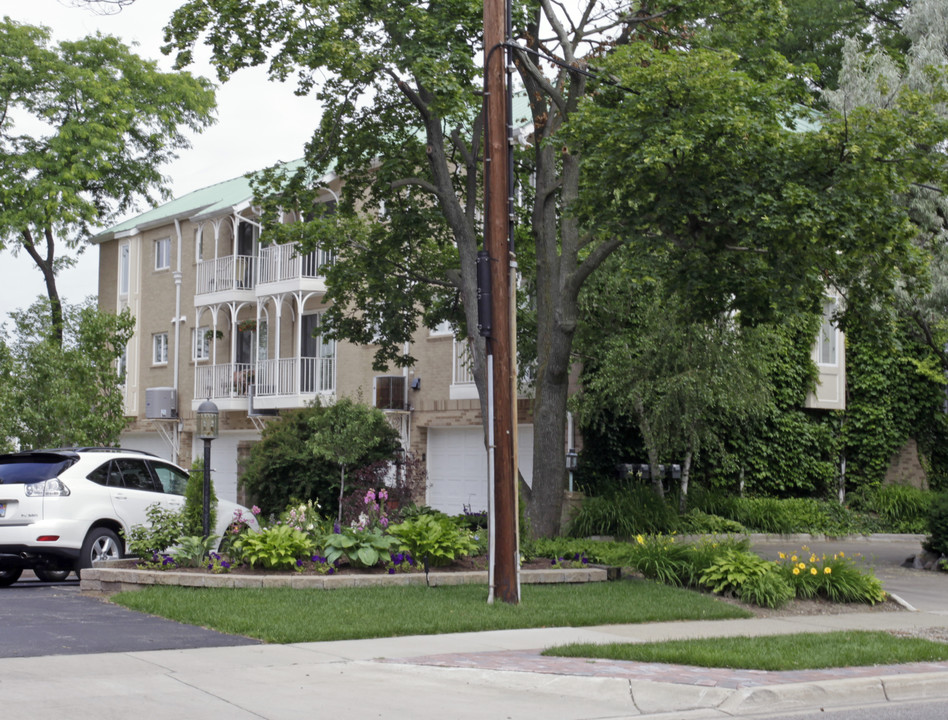 360-366 Southfield Rd in Birmingham, MI - Foto de edificio