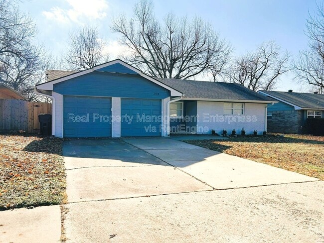2114 Allenhurst St in Norman, OK - Building Photo - Building Photo