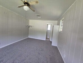 1824 Magnolia St in Liberty, TX - Building Photo - Building Photo
