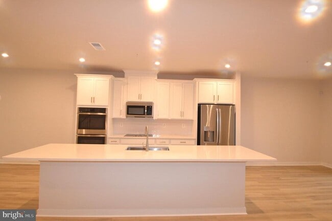 13651 Innovation Station Lp in Herndon, VA - Building Photo - Building Photo