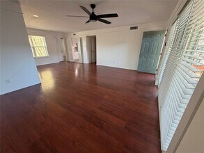 6620 Eastridge Dr in Dallas, TX - Building Photo - Building Photo