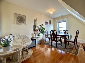 362 Arborway, Unit 2 in Boston, MA - Building Photo - Building Photo