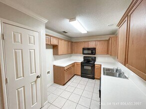 802 N Evanston Ave in Lubbock, TX - Foto de edificio - Building Photo