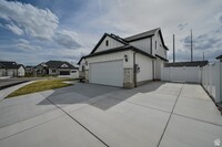 2513 N Fall Breeze Wy, Unit 110C in Lehi, UT - Building Photo - Building Photo