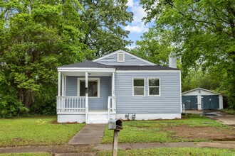 728 39th Pl in Fairfield, AL - Building Photo - Building Photo