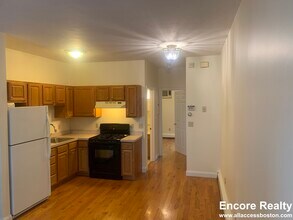 202 Hurley St, Unit 202 Hurley Street in Cambridge, MA - Foto de edificio - Building Photo