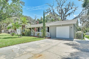1115 N Powers Dr in Orlando, FL - Building Photo
