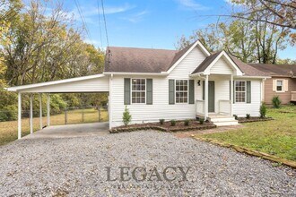 100 Sadler Ct in Nashville, TN - Building Photo - Building Photo