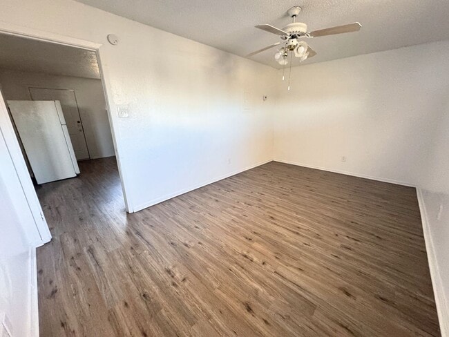 715 N 20th St, Unit Unit 07 in Temple, TX - Foto de edificio - Building Photo