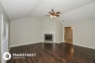 1086 Trappers Cove in Memphis, TN - Building Photo - Building Photo