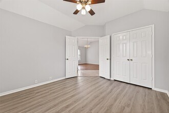 3135 Silver Cedar Trail in Katy, TX - Foto de edificio - Building Photo