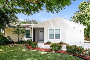 10683 Aquarius Ln in Royal Palm Beach, FL - Building Photo
