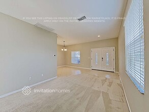 16138 Bridgepark Dr in Lithia, FL - Building Photo - Building Photo