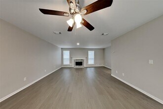 9806 Arrowgrass Dr in Houston, TX - Building Photo - Building Photo