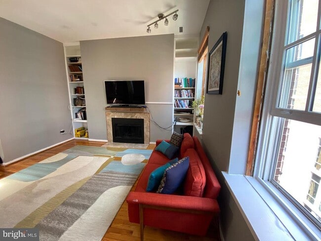 12 Letitia St in Philadelphia, PA - Building Photo - Building Photo