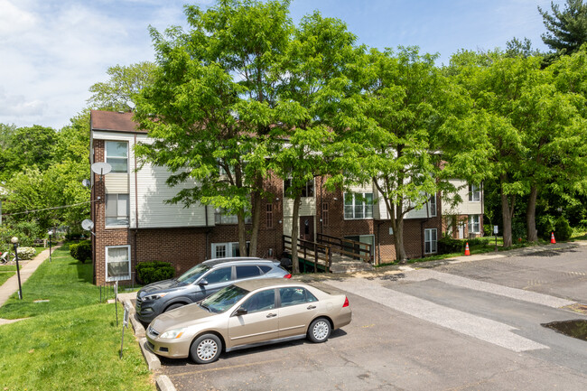 2201 Strahle St in Philadelphia, PA - Foto de edificio - Building Photo