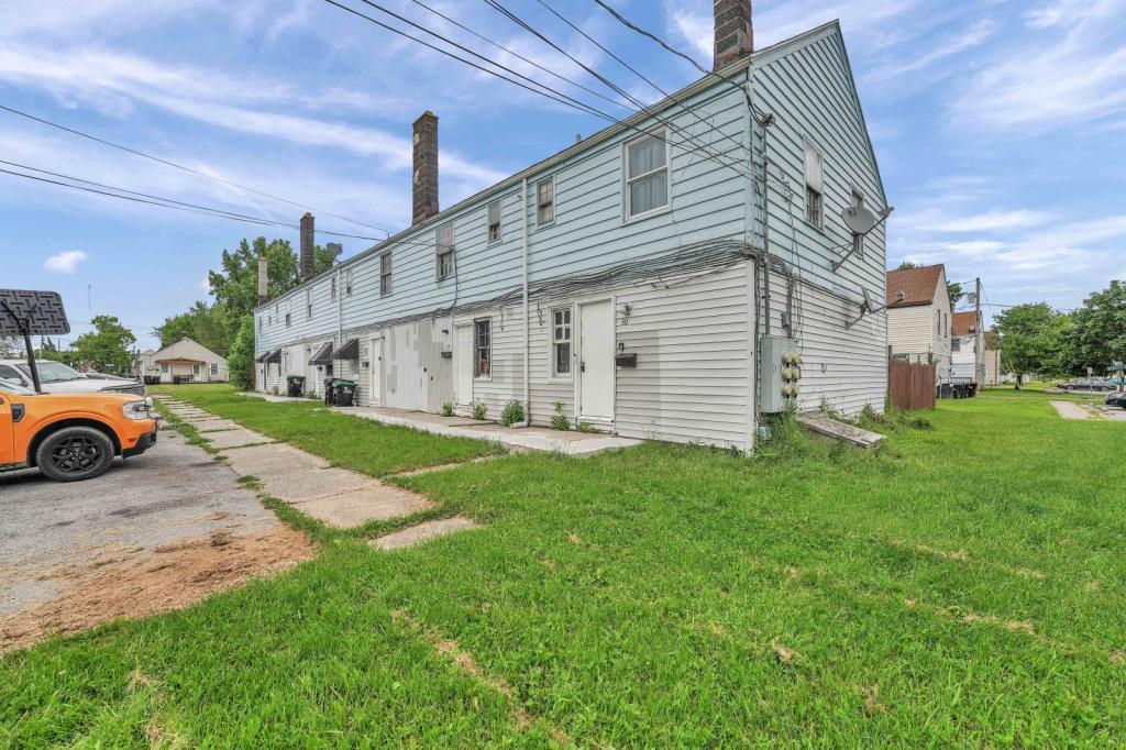 28 Blackmore St in Tonawanda, NY - Building Photo