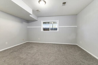 902 Cedar Run Ct NW in Walker, MI - Building Photo - Building Photo