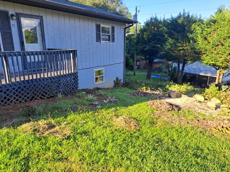 71 Stonewood Ln in Franklin, NC - Building Photo