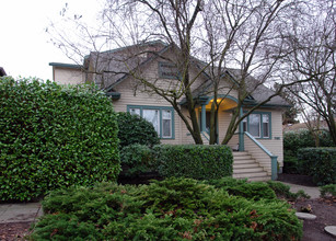 7432 4th Ave NE in Seattle, WA - Building Photo - Building Photo