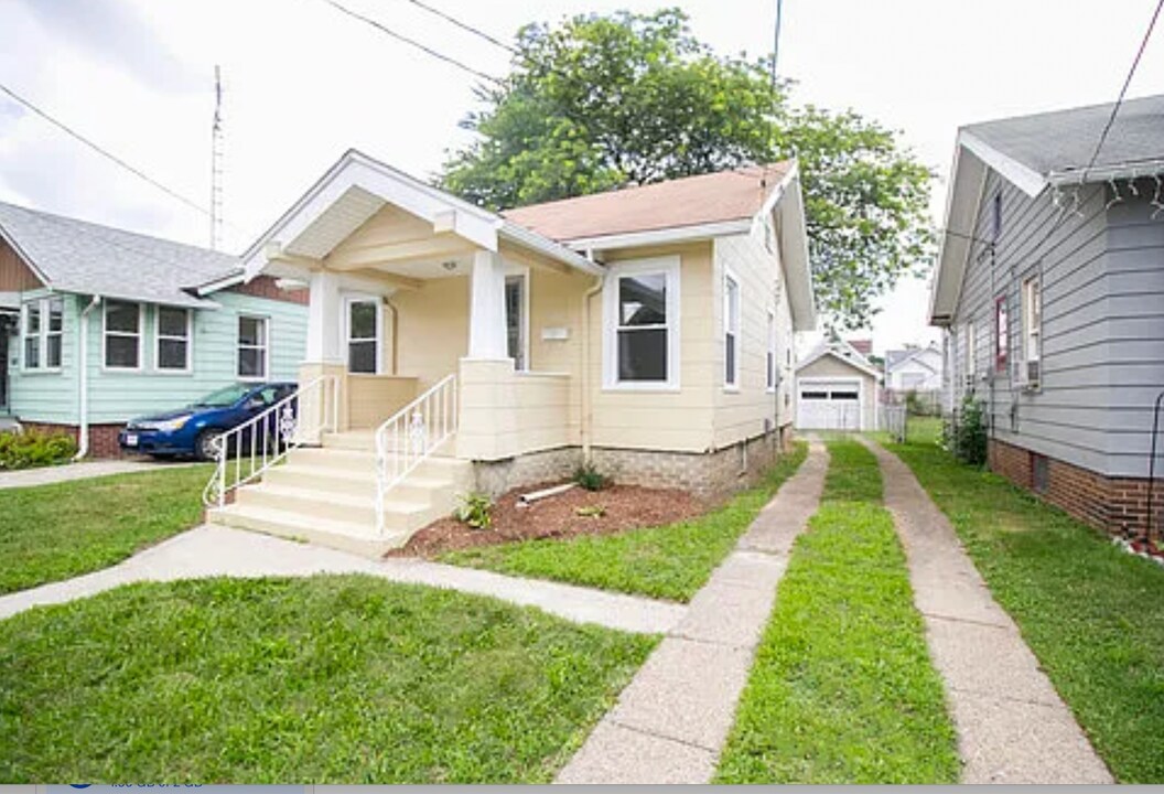 941 Atlantic Ave in Toledo, OH - Building Photo