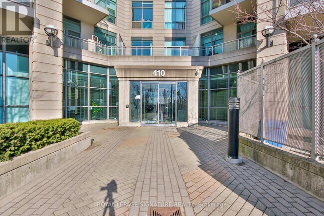 410 Queens Quay W in Toronto, ON - Building Photo - Building Photo