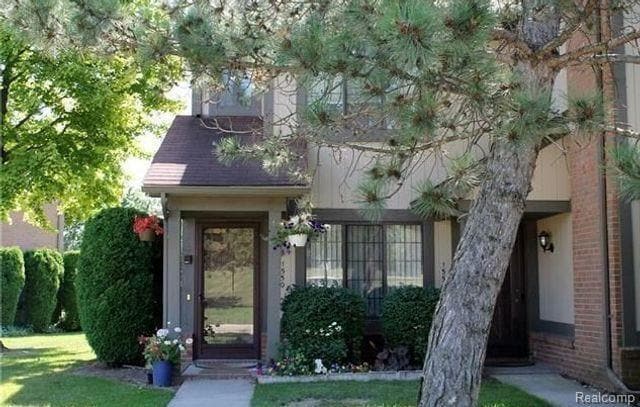 property at 1550 Meadowside Dr