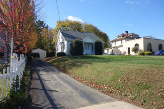 614 S Main St in Bel Air, MD - Foto de edificio - Building Photo