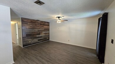 633 W Oak Terrace Dr in Leesburg, FL - Building Photo - Building Photo