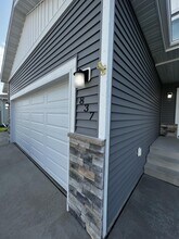 837 Albert Dr W in West Fargo, ND - Building Photo - Building Photo