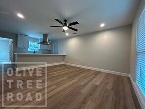 3016 Page Ave in Orlando, FL - Foto de edificio - Building Photo