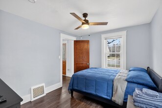 430 N Linden St in Marshall, MI - Building Photo - Building Photo