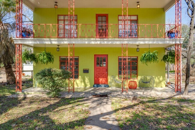 1300 Kirkwood Rd in Austin, TX - Building Photo - Building Photo